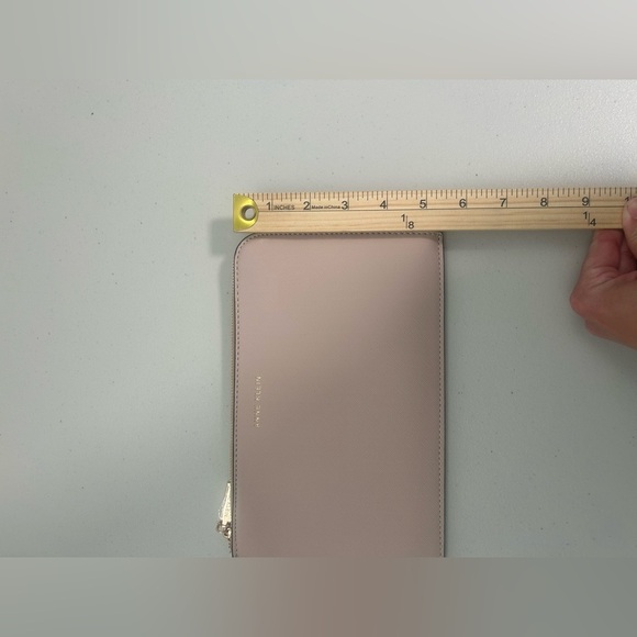 Anne Klein Wristlet Wallet Beige Gold Thin - Picture 6 of 6